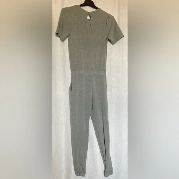 Monrow NWT super soft puff sleeve jumpsuit - Picture 3 of 7